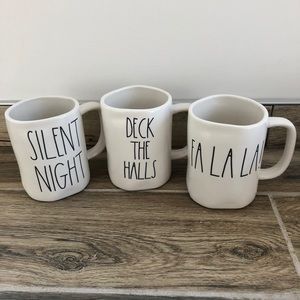 Rae Dunn Christmas Mug Set